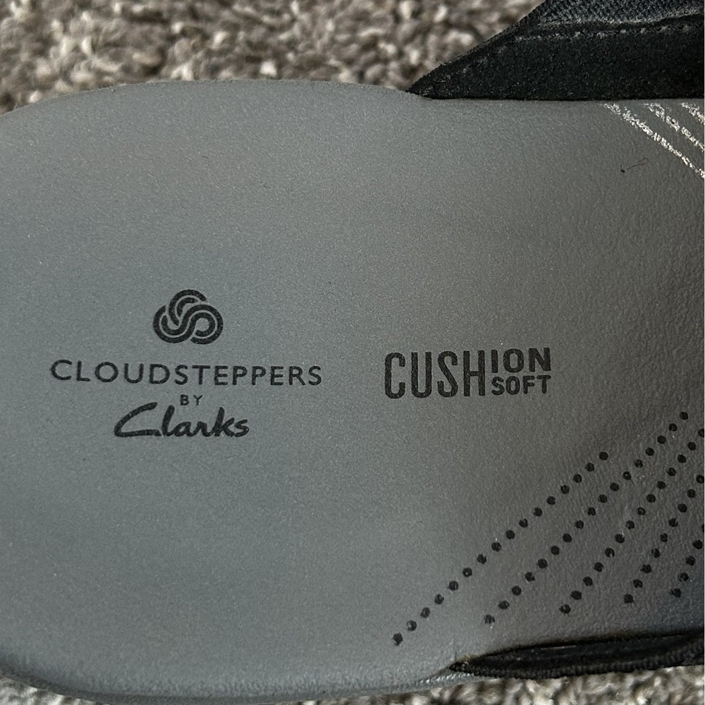 Clarks Cloudsteppers Arla Elin Sandals Women's 9 Black Cross Straps NWOB - Picture 7 of 10